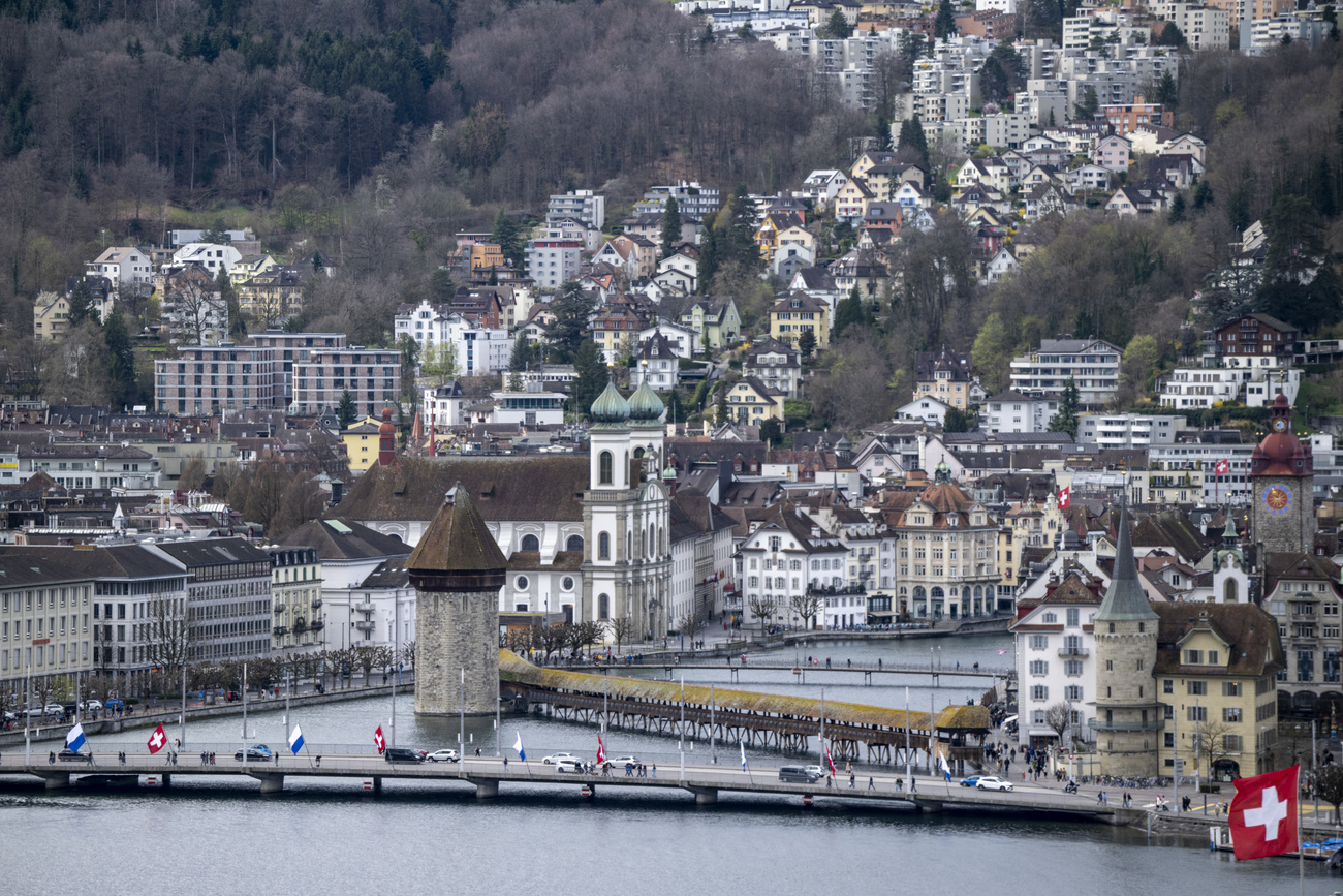 Vue sur le vieille ville de Lucerne