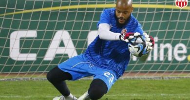 M'bolhi pose ses conditions pour résilier son contrat avec CRB