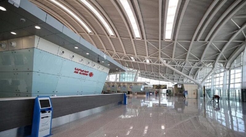 Aéroport d'Alger : Mediouni annonce un nouveau service numérique