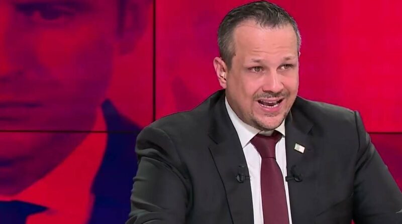 Écarté de RMC, le journaliste algérien Mehdi Ghezzar s’excuse auprès du peuple marocain