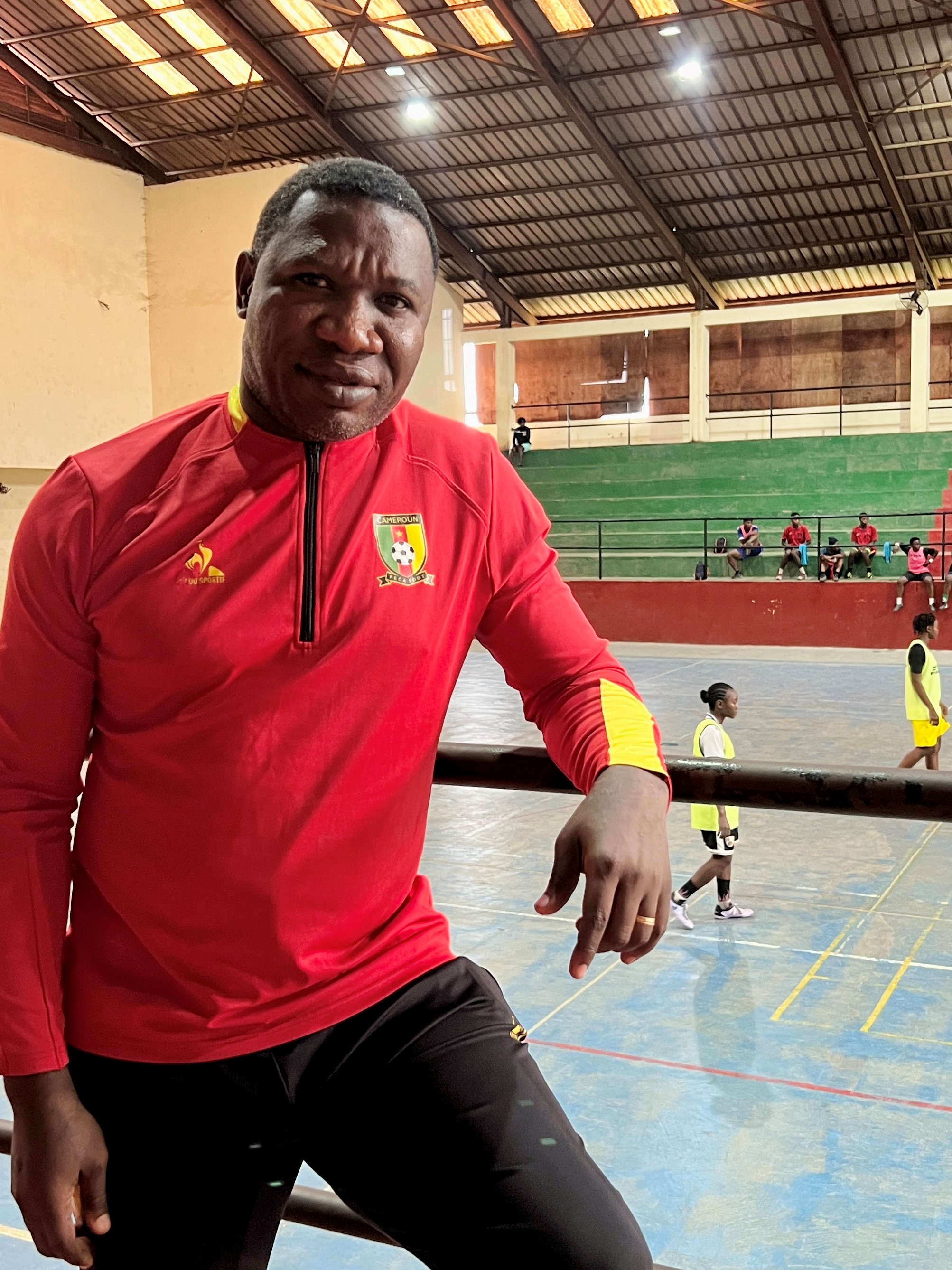 Christian Onana, président de l'Éclair football filles de Sa'a.