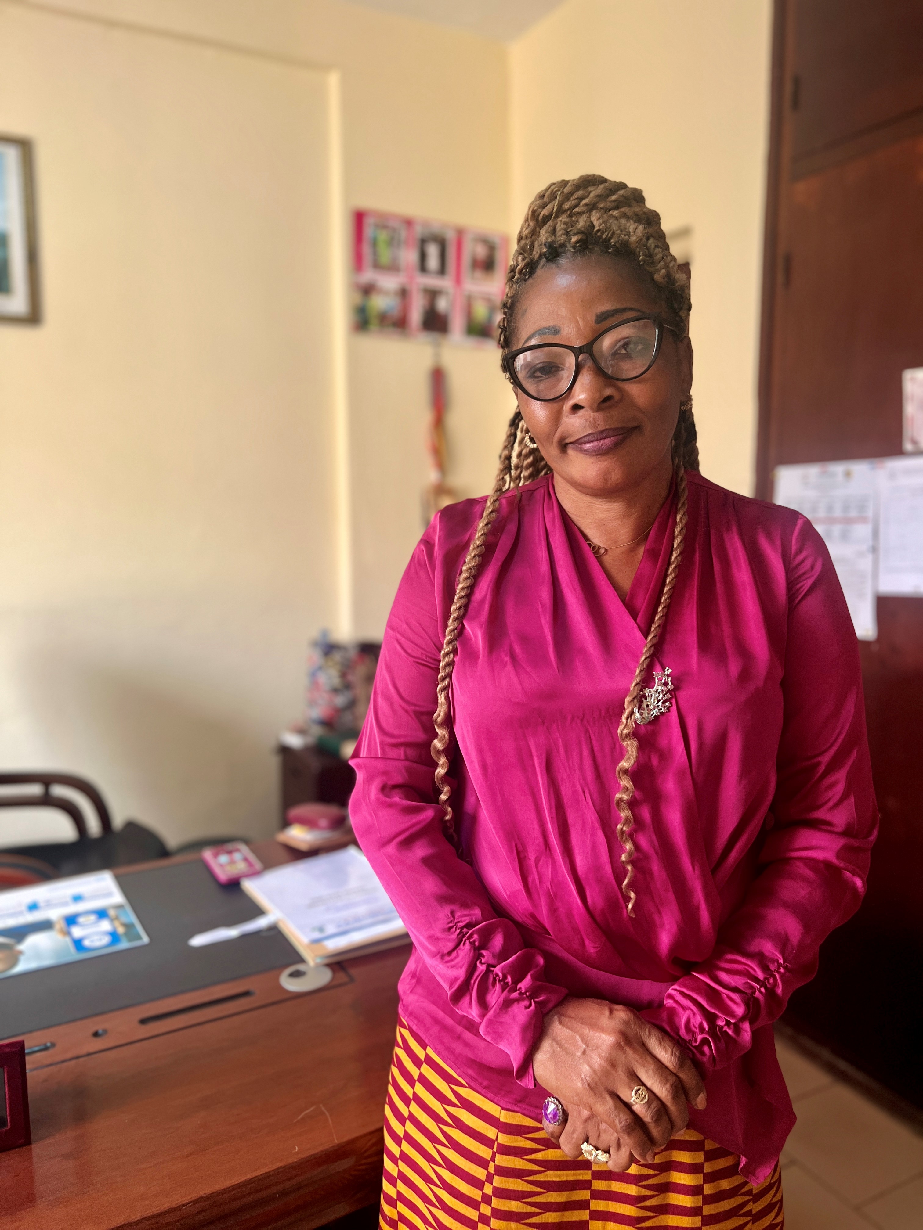 Sidonie G. Tagne, secrétaire générale de la Ligue de football féminin du Cameroun, dans son bureau de la Fédération camerounaise de football, la Fecafoot.