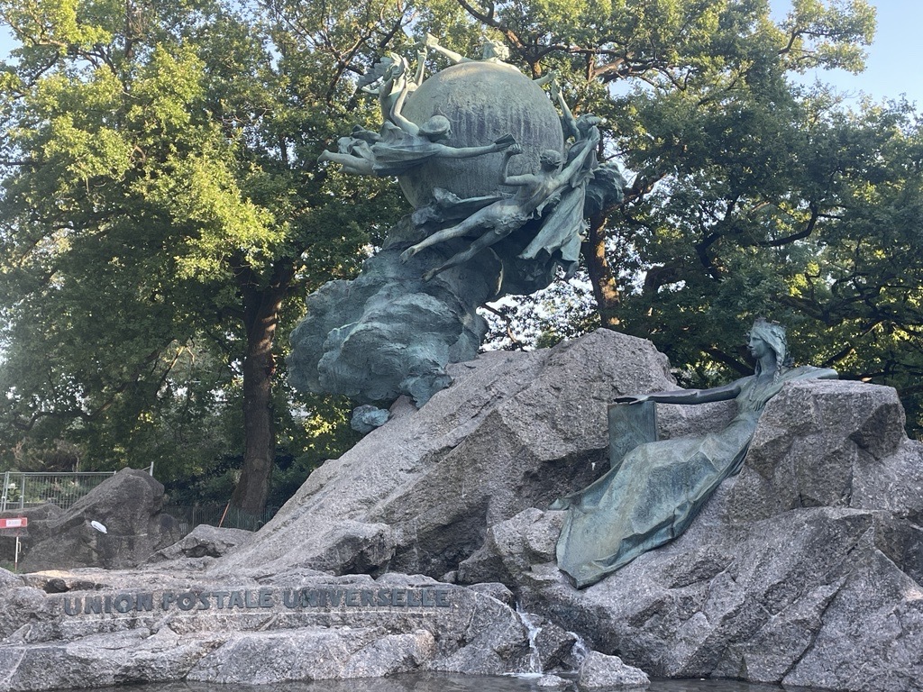 Monument de l'Union postale universelle