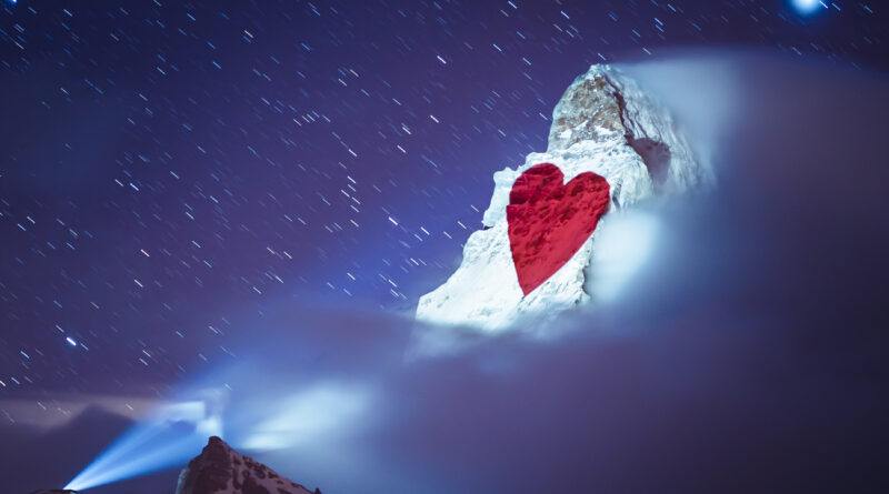 Un Fribourgeois crÃ©e un "Tinder des montagnes" pour trouver l'amour en altitude