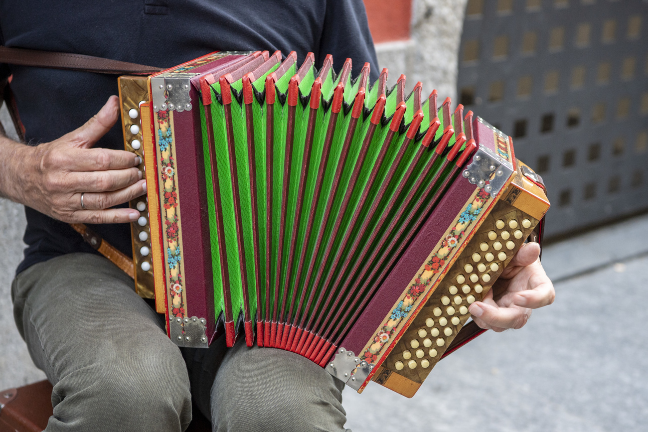 Petit accordéon du folklore suisse