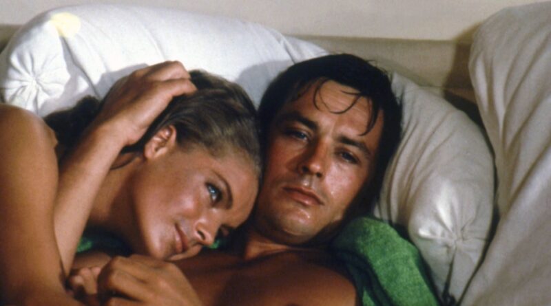 Alain Delon : L’acteur « était bisexuel » durant sa jeunesse, affirme une nouvelle biographie