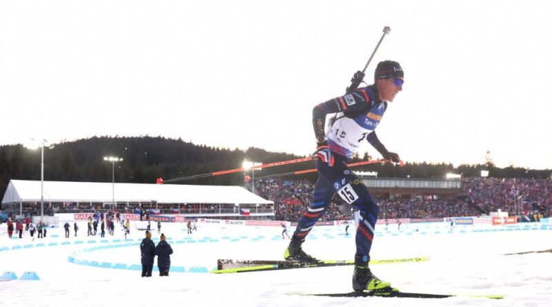 Biathlon : La France démarre la saison par un podium grâce à Julia Simon et Quentin Fillon Maillet