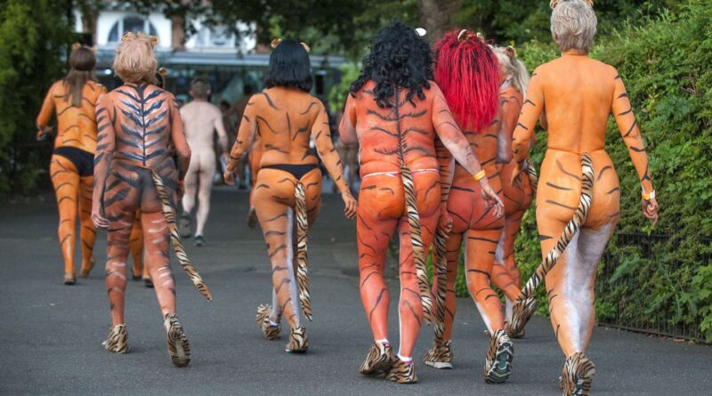 Bretagne : A Corps-Nuds, la course à pied se fera à poils… ou à plumes