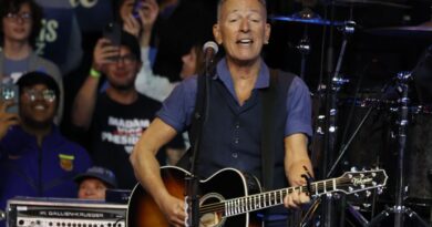 Bruce Springsteen est ravi d’être incarné à l’écran par Jeremy Allen White