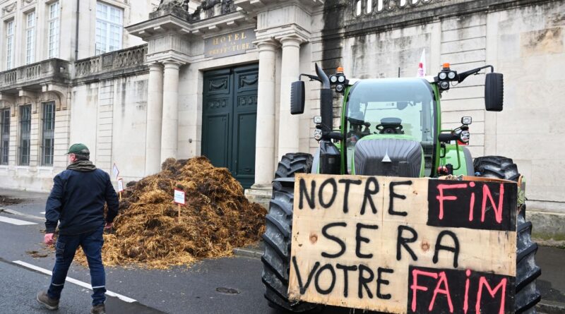 Colère des agriculteurs : A10, N118... On fait le point sur les blocages prévus ce dimanche