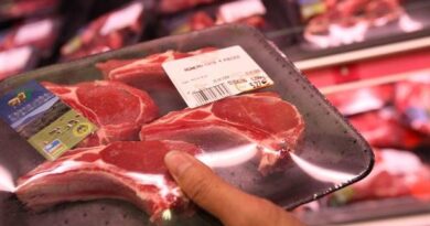 Colère des agriculteurs : Carrefour ne vendra « aucune viande en provenance du Mercosur »