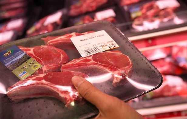 Colère des agriculteurs : Carrefour ne vendra « aucune viande en provenance du Mercosur »