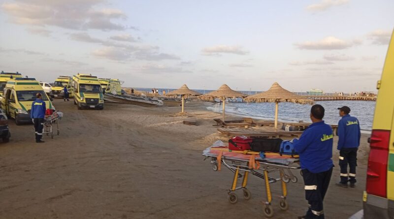 Egypte : Naufrage d’un bateau touristique en mer Rouge, seize personnes portées disparues