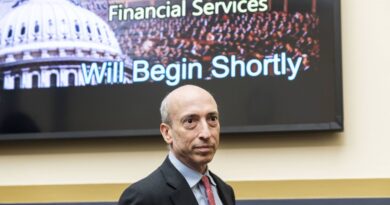 Etats-Unis : Gary Gensler, le président de la SEC, démissionnera le 20 janvier, jour de l’investiture