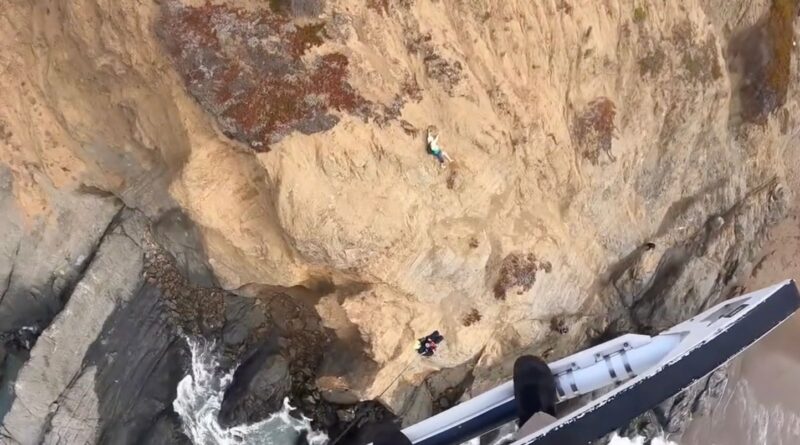 Etats-Unis : Un spectaculaire sauvetage en hélicoptère d’un homme bloqué au bord d’une falaise à San Francisco