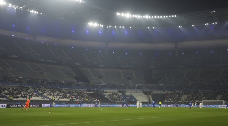 France - Israël : Tensions et coups en tribune, grosse daube sur le terrain, récit d’une soirée à oublier au plus vite