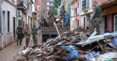 Inondations en Espagne : Pourquoi la gestion des secours et ses dysfonctionnements font polémique ?