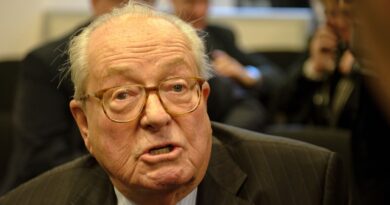 Jean-Marie Le Pen hospitalisé depuis le début de semaine pour faire « des analyses »