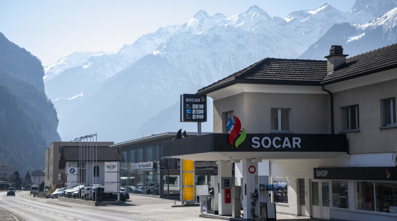 La vache à lait des énergies fossiles azérie suscite la controverse en Suisse