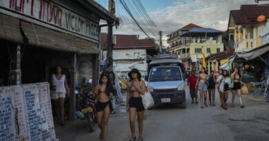 Laos : Après le décès de six touristes, un empoisonnement à l’alcool frelaté soupçonné