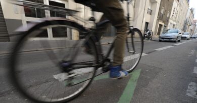 Limoges : Vive émotion après la mort de « l’homme en bleu », cycliste emblématique renversé par une voiture