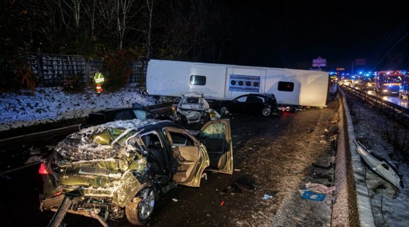 Neige et verglas dans le Val-de-Marne : Cinq blessés en urgence absolue après un carambolage impliquant un bus BlablaCar