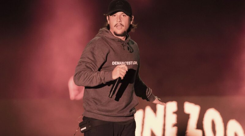 Nekfeu accusé de viols : Tout comprendre à la bataille judiciaire et médiatique entre le rappeur et son ex-femme