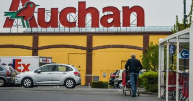 Nord : « Merci et au revoir »… Une salariée d’Auchan reçoit une médaille de fidélité le lendemain de son licenciement