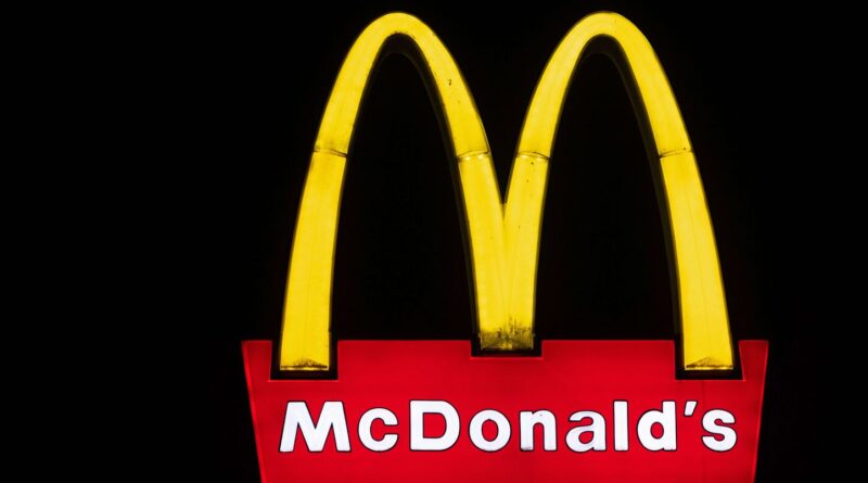 Paris : Un sexagénaire tué par balle par un homme de 77 ans dans un McDonald’s