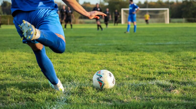 Sarthe : Un joueur de 64 ans décède après une rencontre de football amateur