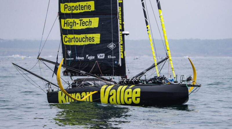 Vendée Globe 2024 : Le Français Louis Burton rapporte un « gros crac » et des fissures sur son bateau