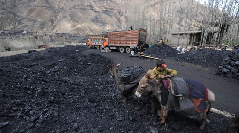 Afghanistan : Une mine de charbon s’effondre, 32 hommes pris au piège