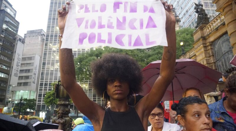 Brésil : La vidéo d’un policier jetant un habitant de Sao Paulo d’un pont choque l’opinion