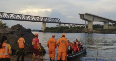 Brésil : L’effondrement d’un pont fait quatre morts avec un risque de pollution à l’acide sulfurique