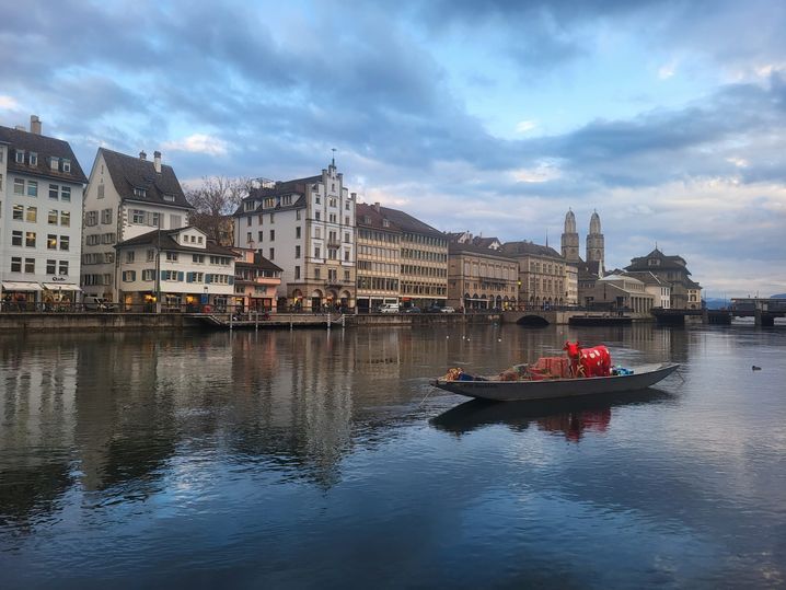 A Zurich, la vie est plus paisible que la politique française