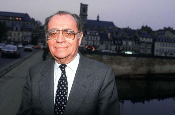 Pierre Bérégovoy, ici à Nevers le 18 février 1989, avait pris la suite d'Edith Cresson sous les ordres de François Mitterrand. 