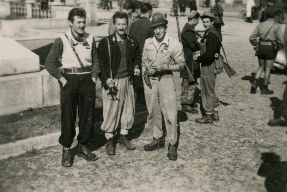 Groupe de partisans.