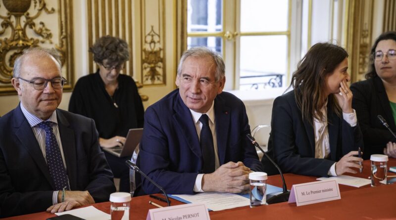 EN DIRECT Nouveau gouvernement : François Bayrou promet la liste de ses ministres « avant Noël »…