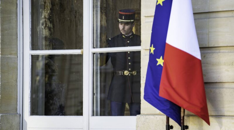 EN DIRECT Nouveau gouvernement : L’annonce promise par François Bayrou avant Noël se fait attendre…