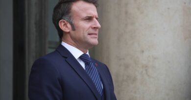 EN DIRECT Nouveau Premier ministre : Bayrou, Lescure, Cazeneuve… Emmanuel Macron va dévoiler le nom du nouveau locataire de Matignon…