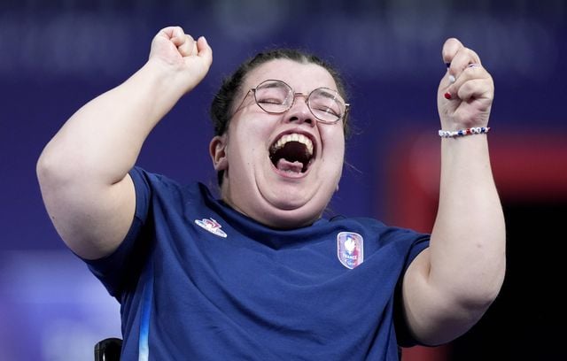 La joie la plus communicative et touchante de l’année sportive est sans doute pour Aurélie Aubert. A 27 ans ; la Française a marqué l’histoire en offrant à la France sa première médaille (en or tant qu’à faire) à la boccia. Une discipline jusque-là inconnue qu’Aurélie Aubert a mise en pleine lumière le 2 septembre, au point de bénéficier du sponsoring du groupe Ferrero en vue des JO de Los Angeles 2028.