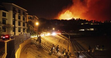 Etats-Unis : Alerte à Malibu… Un vaste incendie ravage la banlieue de Los Angeles