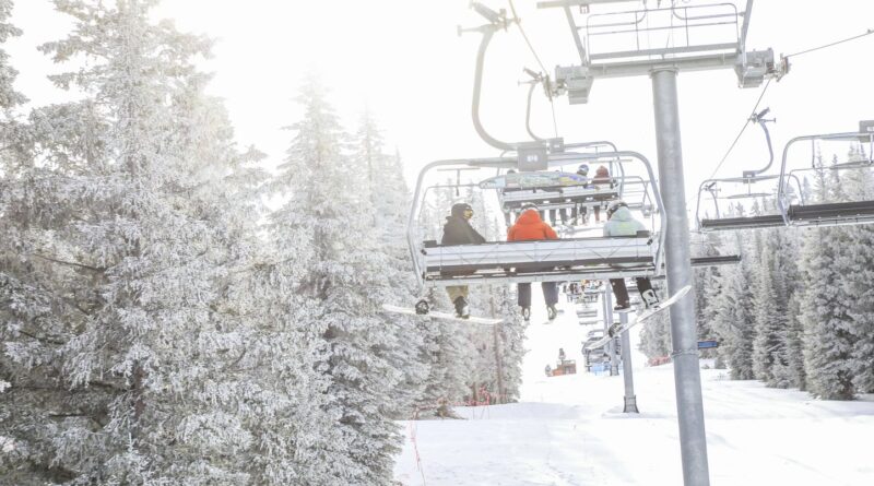 Etats-Unis : Panne de télécabine au Colorado, 174 skieurs secourus en toute sécurité