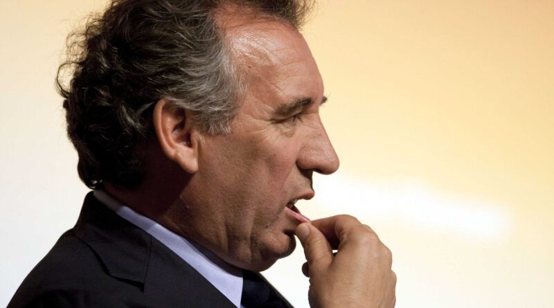 François Bayrou : Qu’est devenu Yacine G., l’enfant que le premier ministre avait giflé en 2002 ?