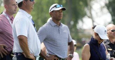 Golf : Tiger Woods se dit « encore loin » d’un retour mais il ne ferme pas la porte pour 2025