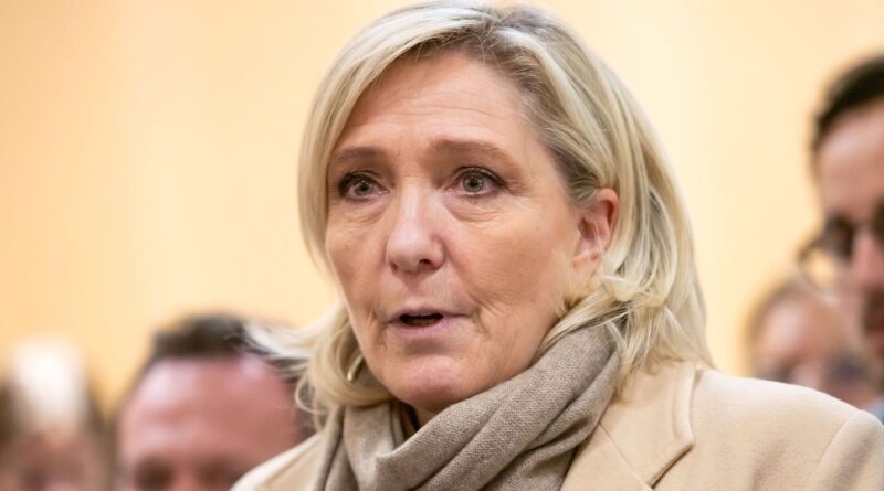 Gouvernement : Marine Le Pen assure que « la censure n’est pas inéluctable » si Barnier fait encore des concessions