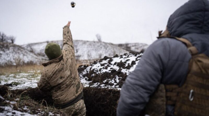 Guerre en Ukraine : Avancée des troupes russes tandis que Moscou évacue son personnel diplomatique en Syrie