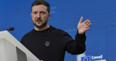 Guerre en Ukraine : Zelensky ne décolère pas contre la Slovaquie, un Américain condamné à 15 ans de prison en Russie