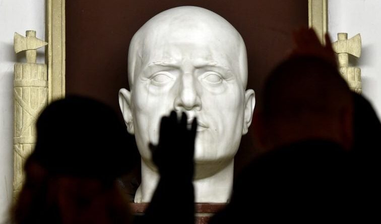 Italie : Saluts fascistes après le but de Romano Mussolini ? Le club se défend et parle d’une « instrumentalisation »