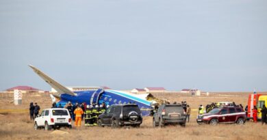 Kazakhstan : Survivants, origines, trajet… Que sait-on du crash de l’avion d’Azerbaijan Airlines ?